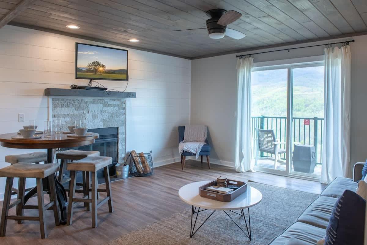 Modern Mountain Escape Villa Gatlinburg Dış mekan fotoğraf